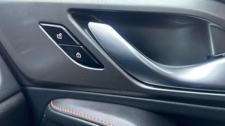 MG HS 1.5 T-GDI SE 5dr Petrol Hatchback